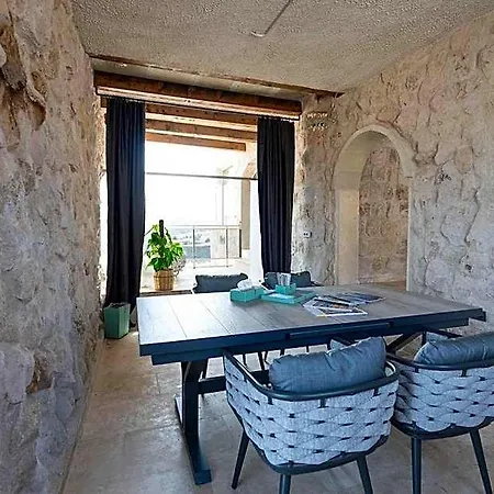 Be Still Alexa Smart Escape Adults Only Ürgüp